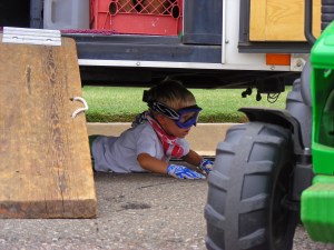 It is a good thing that some of the work takes place in the shade of the trailer...