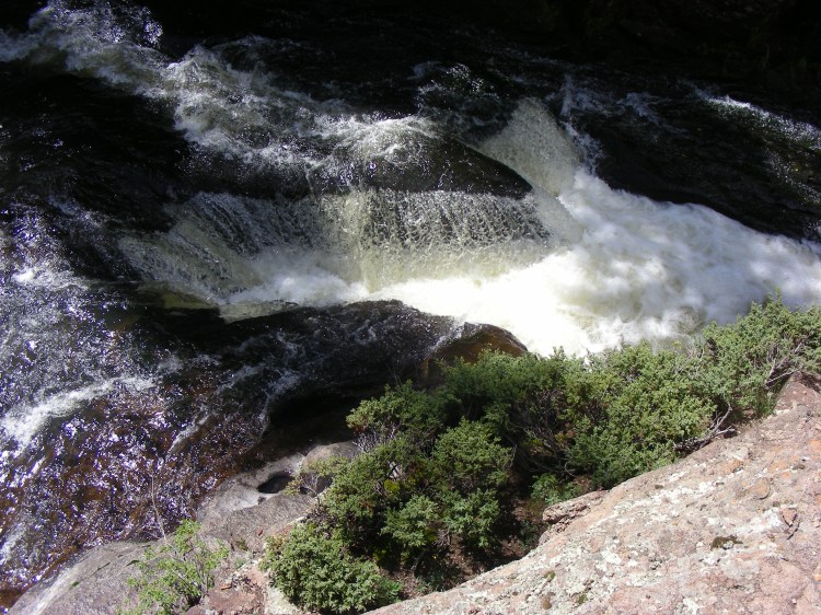 We hiked further and found another set of waterfalls.... 
